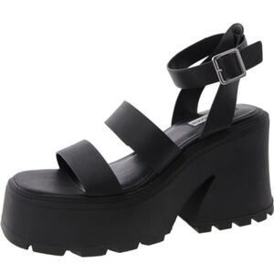 NWOT Steve Madden Abbott Chunky Black Sandal - 7
